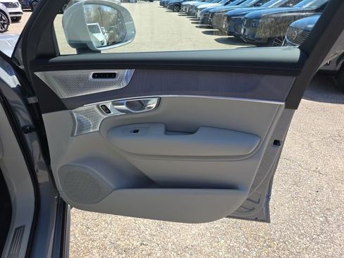 New 2026 Volvo XC90 T8 Ultra w/ Lounge Package AWD/4WD image 13