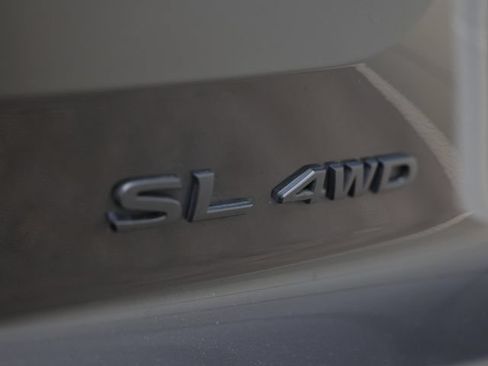 Used 2023 Nissan Pathfinder SL w/ Black Appearance Package AWD/4WD image 12