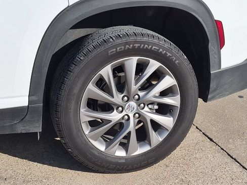 Used 2026 Buick Enclave Preferred FWD image 11