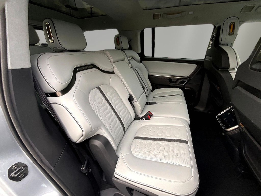 Used 2024 Rivian R1S Adventure Quad AWD/4WD image 24