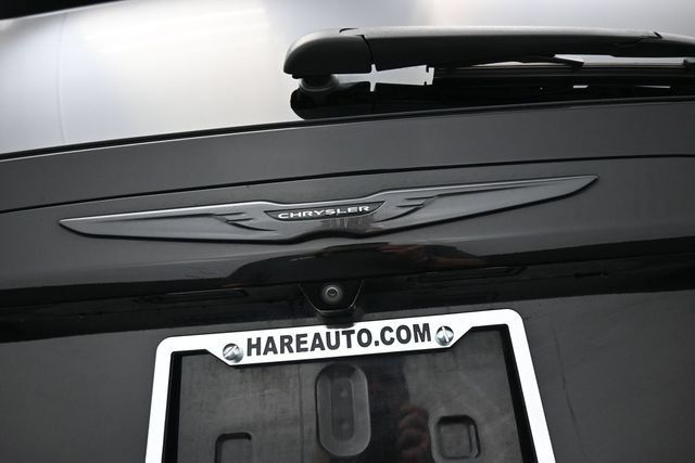Used 2019 Chrysler Pacifica Limited w/ S Appearance Package FWD image 21