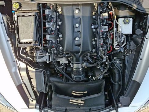 Used 2016 Chevrolet Corvette Stingray Coupe w/ Battery Protection Package RWD image 30