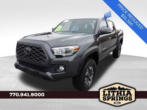 Used 2020 Toyota Tacoma TRD Off-Road image 3