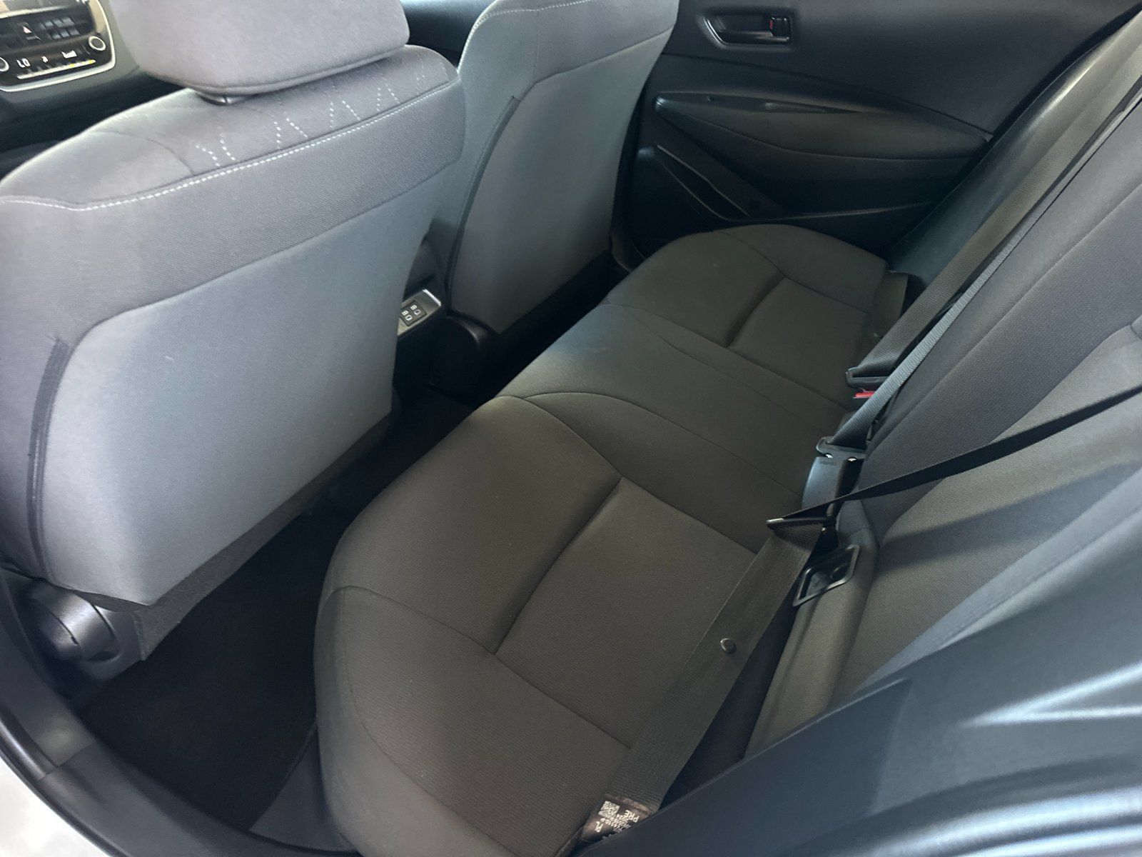 Used 2024 Toyota Corolla LE FWD image 11