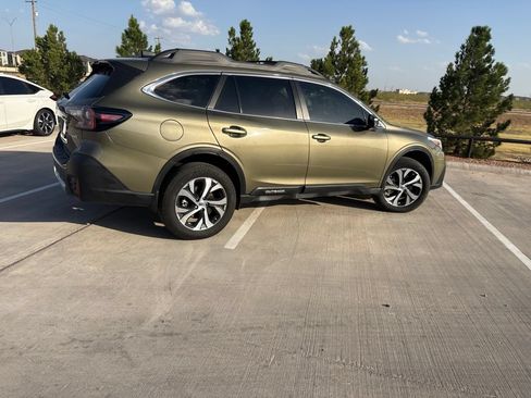 Used 2020 Subaru Outback Limited w/ Popular Package #2 AWD/4WD image 13