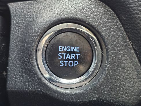 Used 2019 Toyota RAV4 XLE image 26