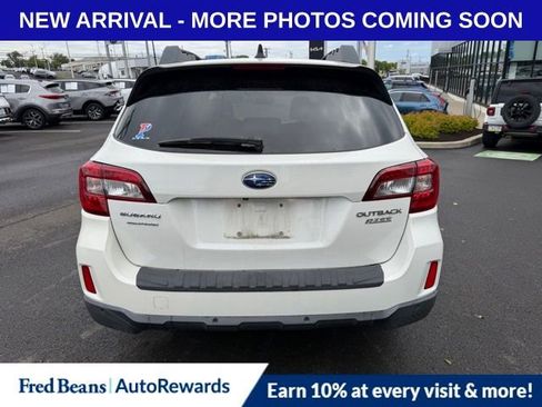 Used 2017 Subaru Outback 2.5i Limited AWD/4WD image 5