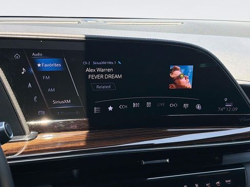 Certified 2023 Cadillac Escalade ESV Premium Luxury AWD/4WD image 15