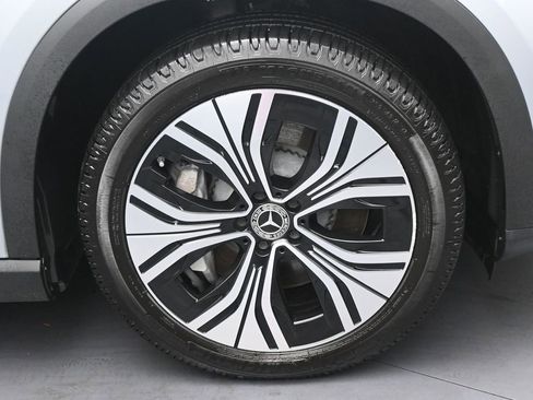 Used 2023 Mercedes-Benz EQE 350+ SUV w/ Exclusive Trim Package image 33