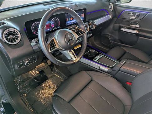Certified 2025 Mercedes-Benz GLB 250 image 10