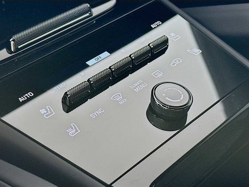 New 2026 Porsche Cayenne E-Hybrid image 21