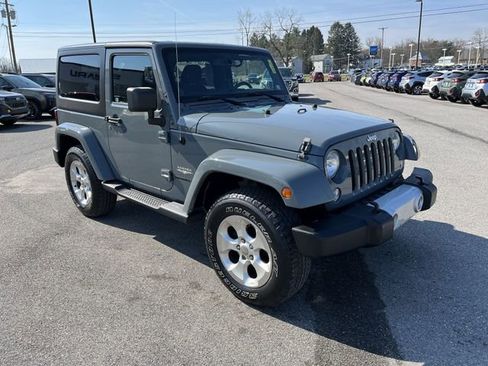 Used 2014 Jeep Wrangler Sahara w/ Dual Top Group AWD/4WD image 11