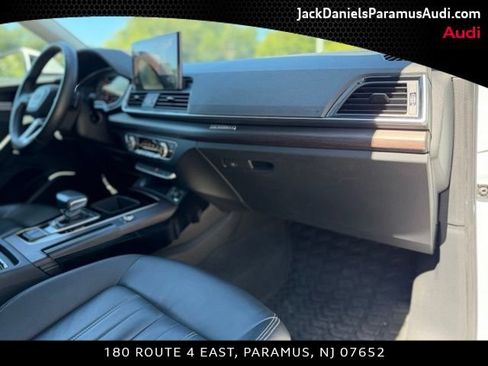Used 2021 Audi Q5 2.0T Premium Plus w/ Premium Plus Package AWD/4WD image 19
