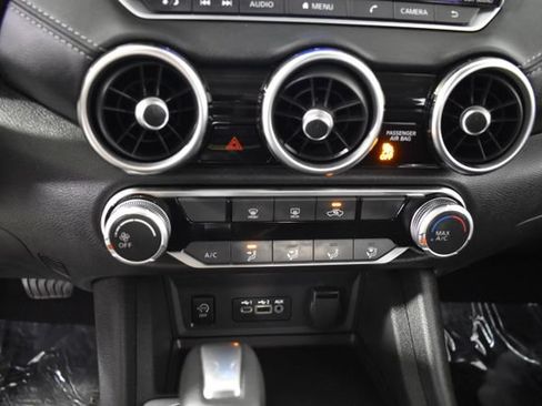 Used 2024 Nissan Sentra SV FWD image 23