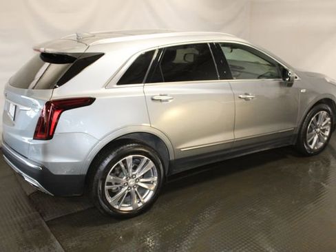 Used 2024 Cadillac XT5 Premium Luxury w/ Technology Package AWD/4WD image 5