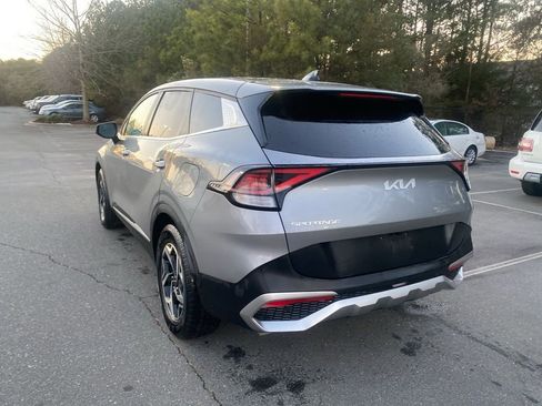 Used 2023 Kia Sportage LX image 5