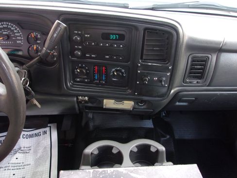 Used 2007 Chevrolet Silverado 1500 W/T w/ Light Duty Power Package image 19