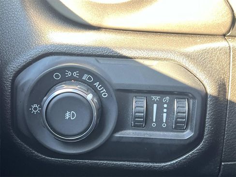 Used 2021 Jeep Wrangler Unlimited Sahara w/ Uconnect 4C Nav & Sound Group image 24