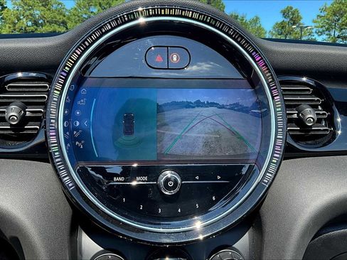 Used 2023 MINI Cooper Cooper image 47