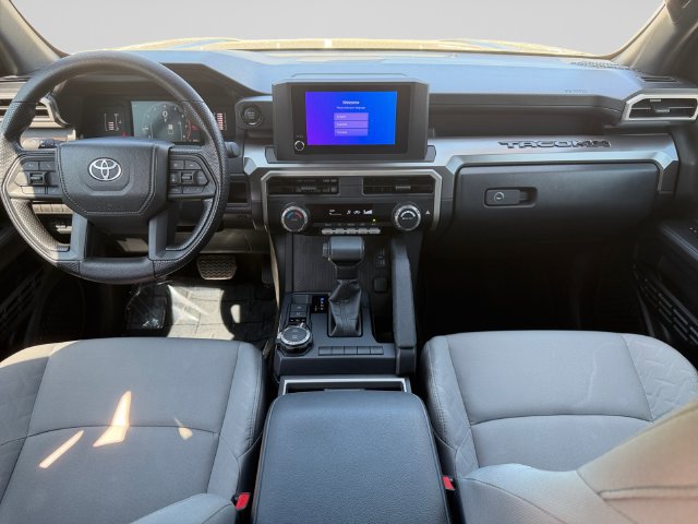Certified 2025 Toyota Tacoma SR5 AWD/4WD image 14