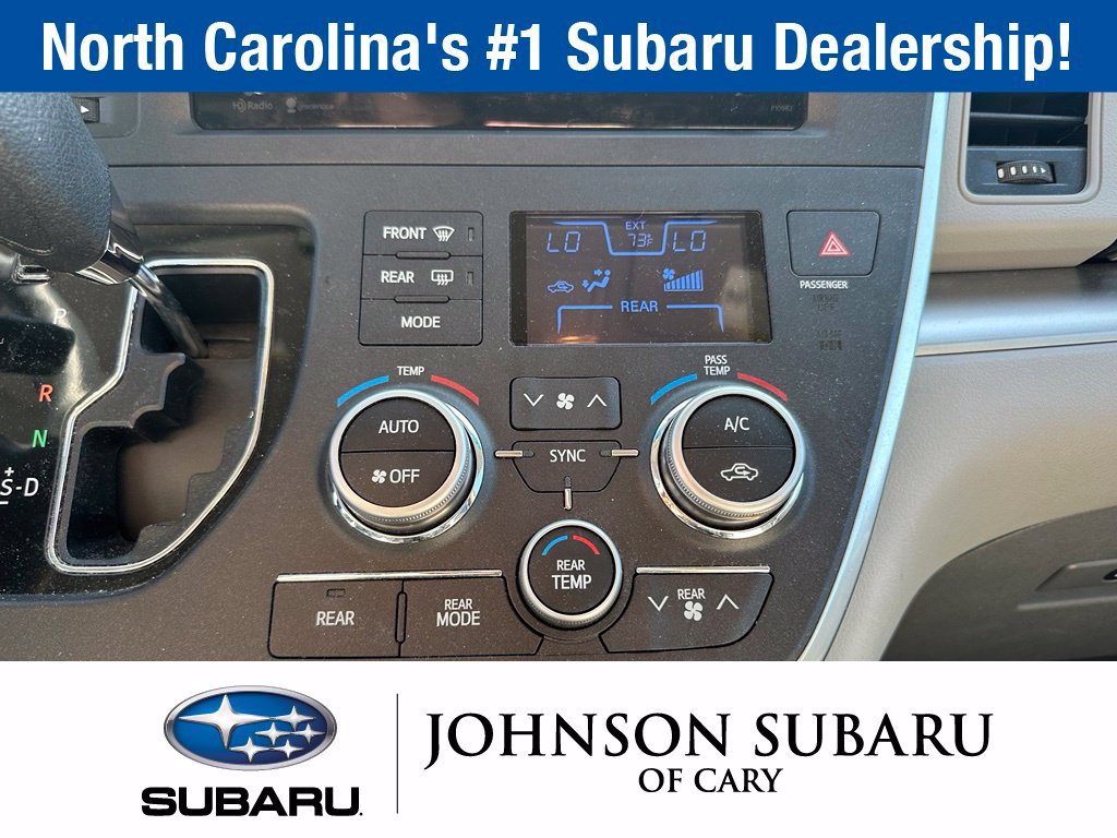 Used 2015 Toyota Sienna LE FWD image 12