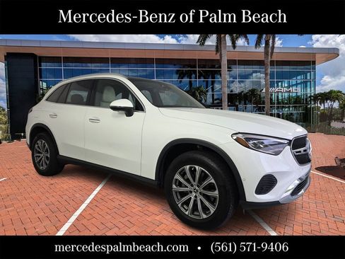 Used 2024 Mercedes-Benz GLC 300 image 1