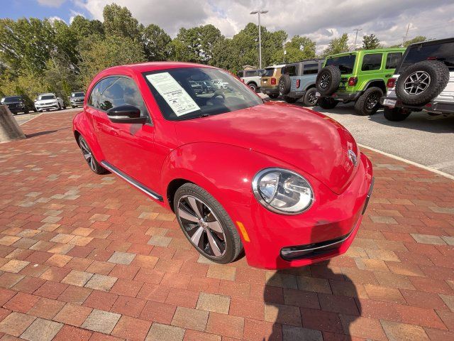 Used 2012 Volkswagen Beetle 2.0T FWD image 38