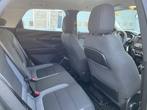 Used 2021 Chevrolet TrailBlazer LS image 14