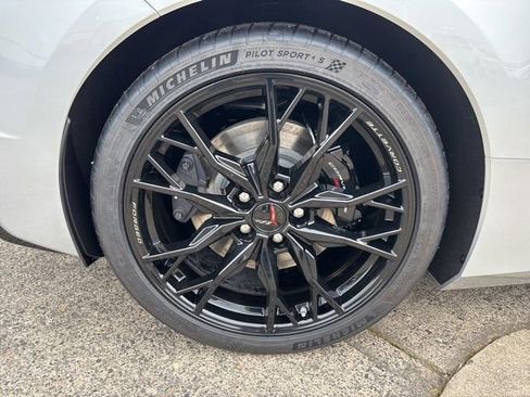New 2026 Chevrolet Corvette Stingray Premium Conv w/ Z51 Performance Package RWD image 12