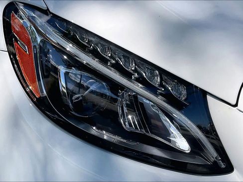 Used 2017 Mercedes-Benz C 300 4MATIC Sedan image 26