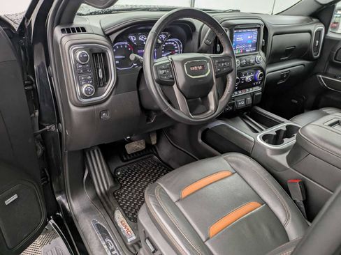 Used 2022 GMC Sierra 1500 AT4 w/ AT4 Preferred Package image 2