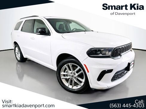 Used 2023 Dodge Durango GT image 1