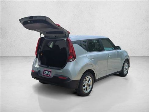 Used 2020 Kia Soul S FWD image 8