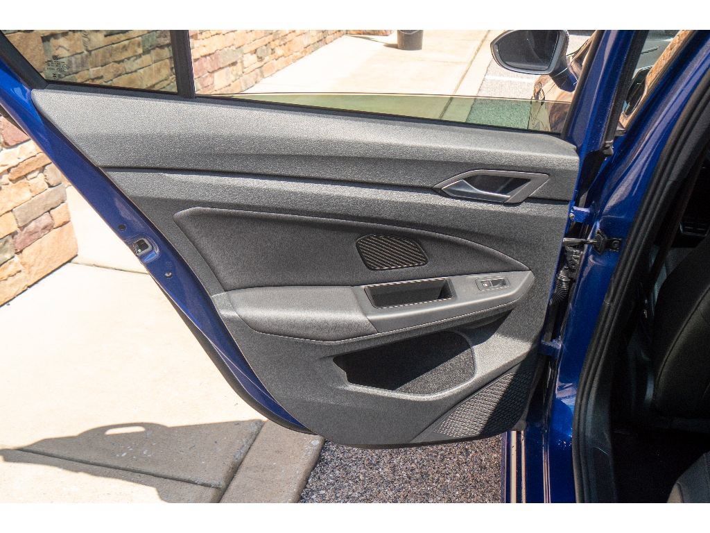 Used 2024 Volkswagen Golf R AWD/4WD image 17