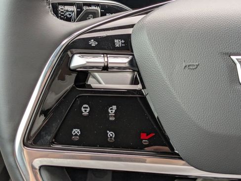 New 2026 Cadillac Vistiq Sport w/ LPO, Floor Liner Package AWD/4WD image 31