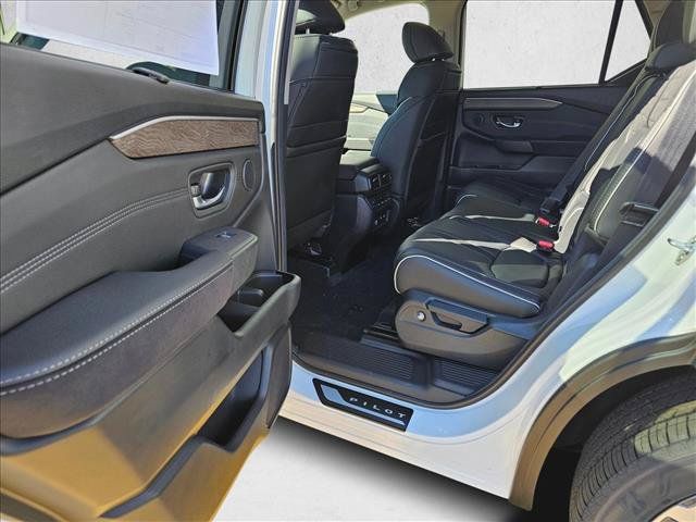 New 2026 Honda Pilot Elite image 11
