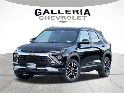 New 2026 Chevrolet TrailBlazer LT image 2