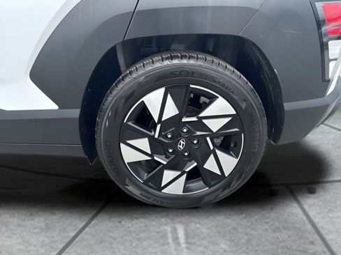 Used 2024 Hyundai Kona SEL FWD image 28