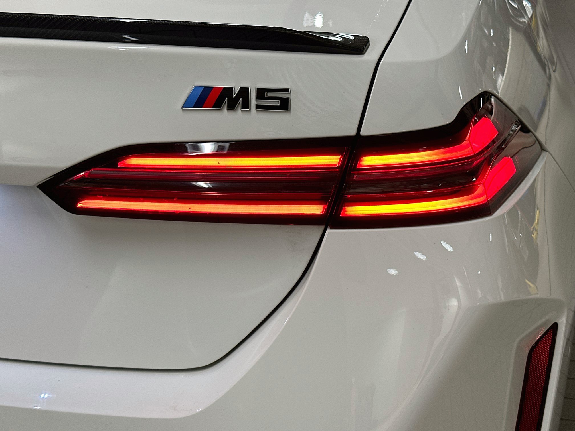 Used 2025 BMW M5 w/ Carbon Package AWD/4WD image 31