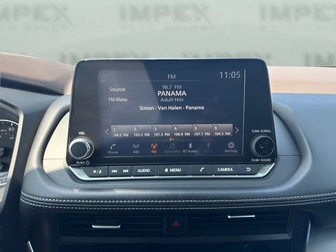 Used 2023 Nissan Rogue SV FWD image 10