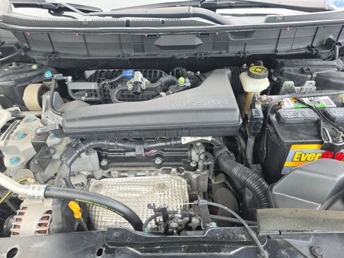 Used 2018 Nissan Rogue SV FWD image 8