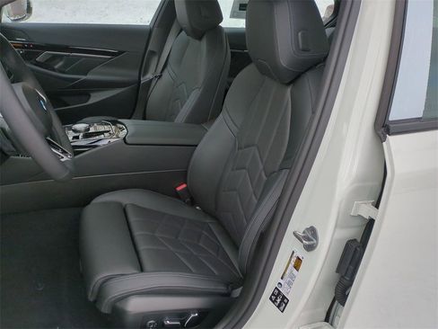 New 2026 BMW 530i xDrive xDrive w/ M Sport Package image 11