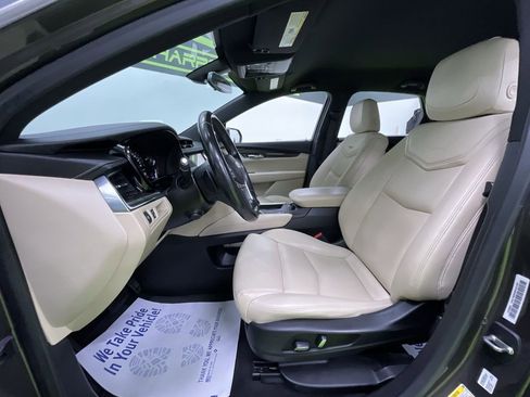 Used 2019 Cadillac XT5 FWD image 17