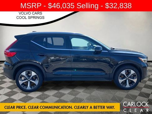 Used 2025 Volvo XC40 B5 Core w/ Protection Package Premier image 2