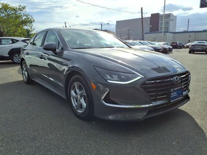 Certified 2023 Hyundai Sonata SE w/ Cargo Package