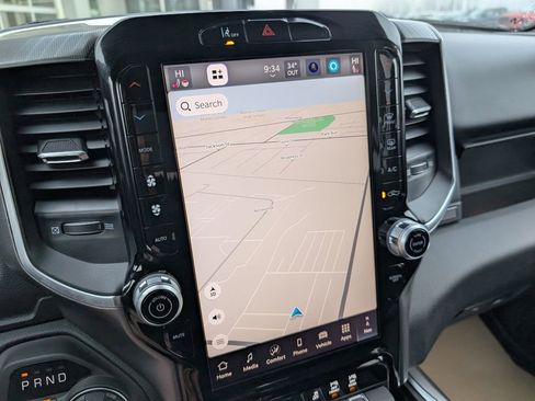 New 2026 RAM 1500 4x4 Crew Cab image 3