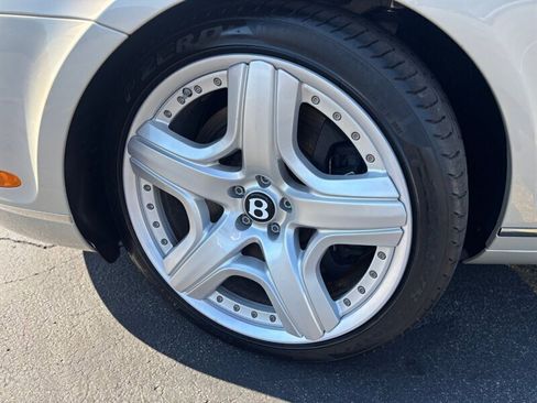 Used 2009 Bentley Continental GT image 16
