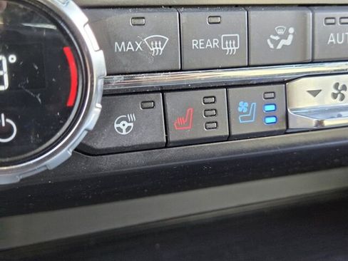 Certified 2021 Ford F150 Lariat w/ Equipment Group 502A High image 29