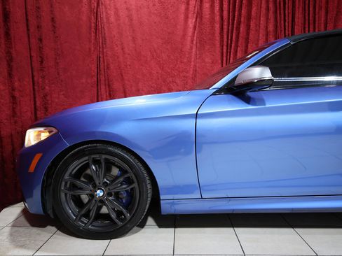 Used 2016 BMW M235i Convertible image 6