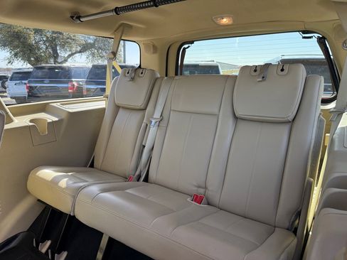 Used 2016 Ford Expedition EL XLT w/ Equipment Group 202A image 14